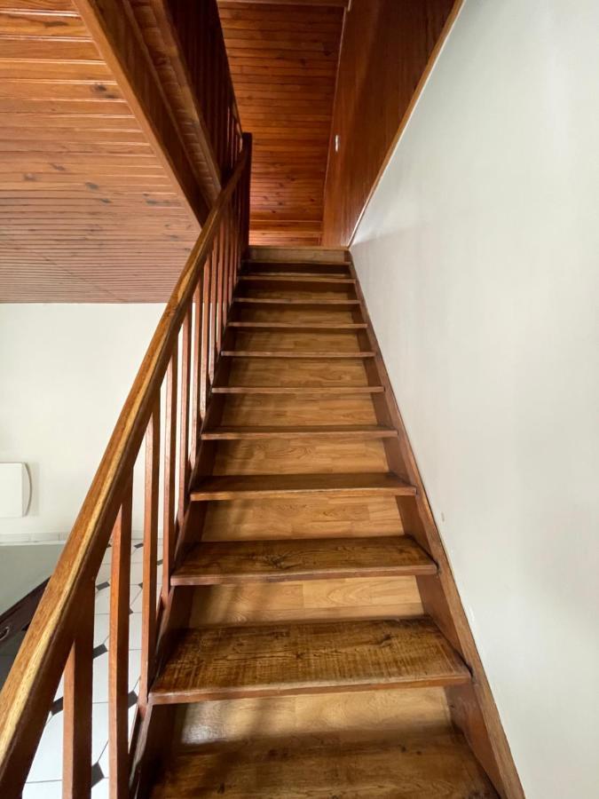 Agreable Appartement Dans Une Maison Saint-Denis  Exteriör bild